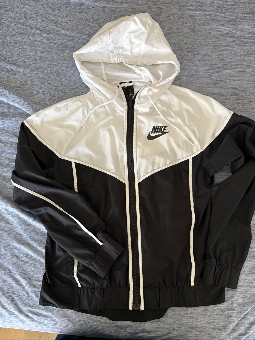 Nike Women’s Black and White Hooded Windrunner Jacket